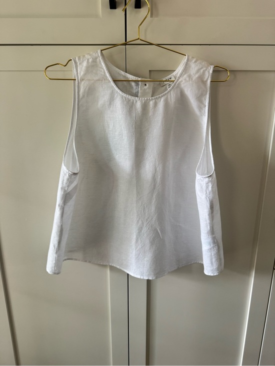 J. Crew Tops - J. Crew White Linen Blenc Sleeveless Top